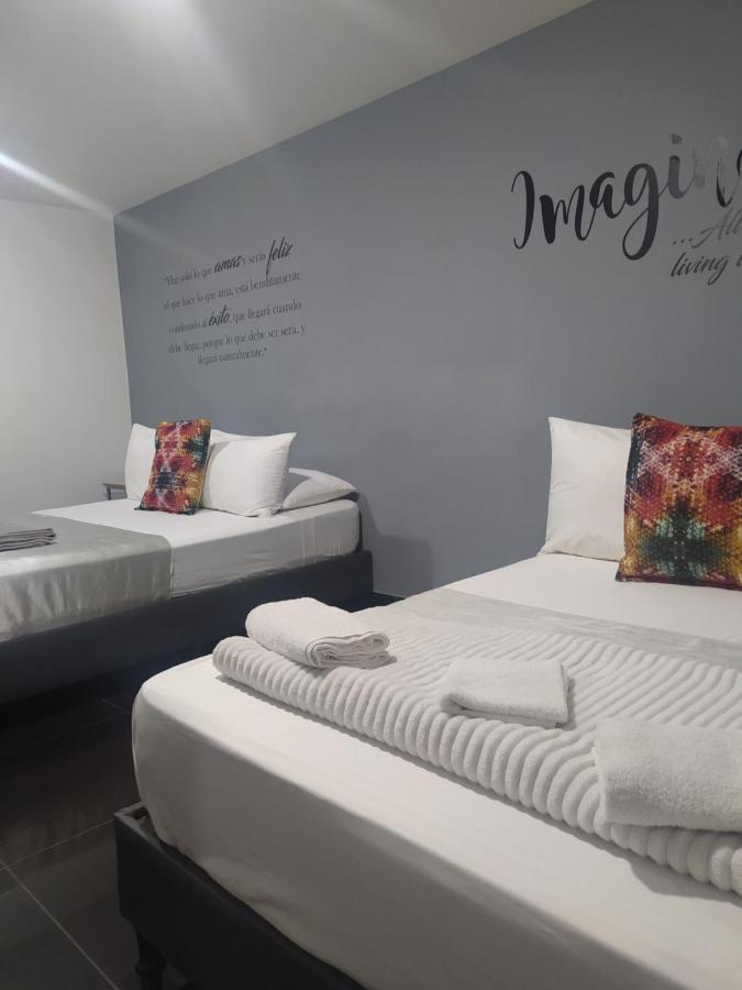 Hotel Aura ميديلين المظهر الخارجي الصورة